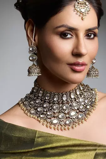 Silver plated kundan necklace set