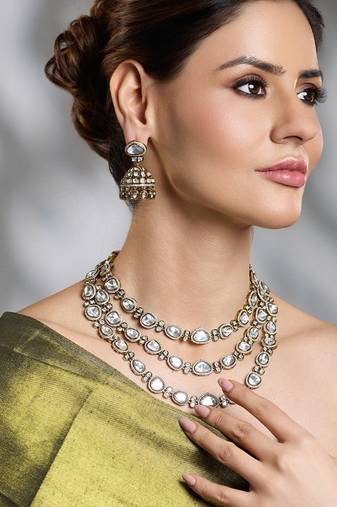Gold plated kundan necklace set