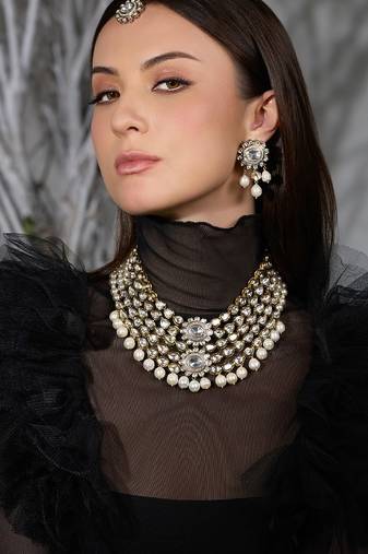Gold plated kundan pearl necklace set