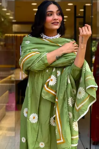 Green aaysa women ethnic motifs embroidered cotton kurta with trousers & dupatta