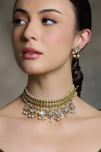 Gold plated kundan necklace set