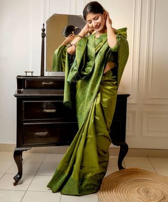 green handloom raw silk weaving designer saree with blouse 2