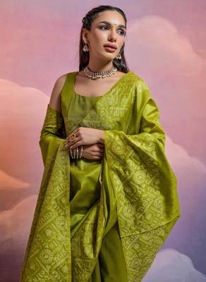 mehendi handloom raw silk weaving designer saree with blouse 3