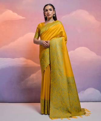 yellow handloom raw silk weaving designer saree with blouse 1