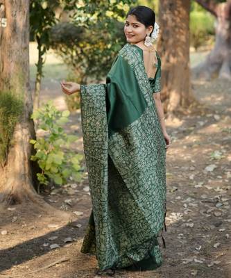 bottle green handloom raw silk weaving designer saree with blouse 4