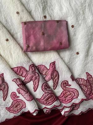 White crushed fabric saree with beautiful applique pattern panel of bird design  2