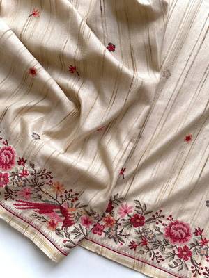Beige Loom Tussar Saree With All Over Designer Embroidery 5