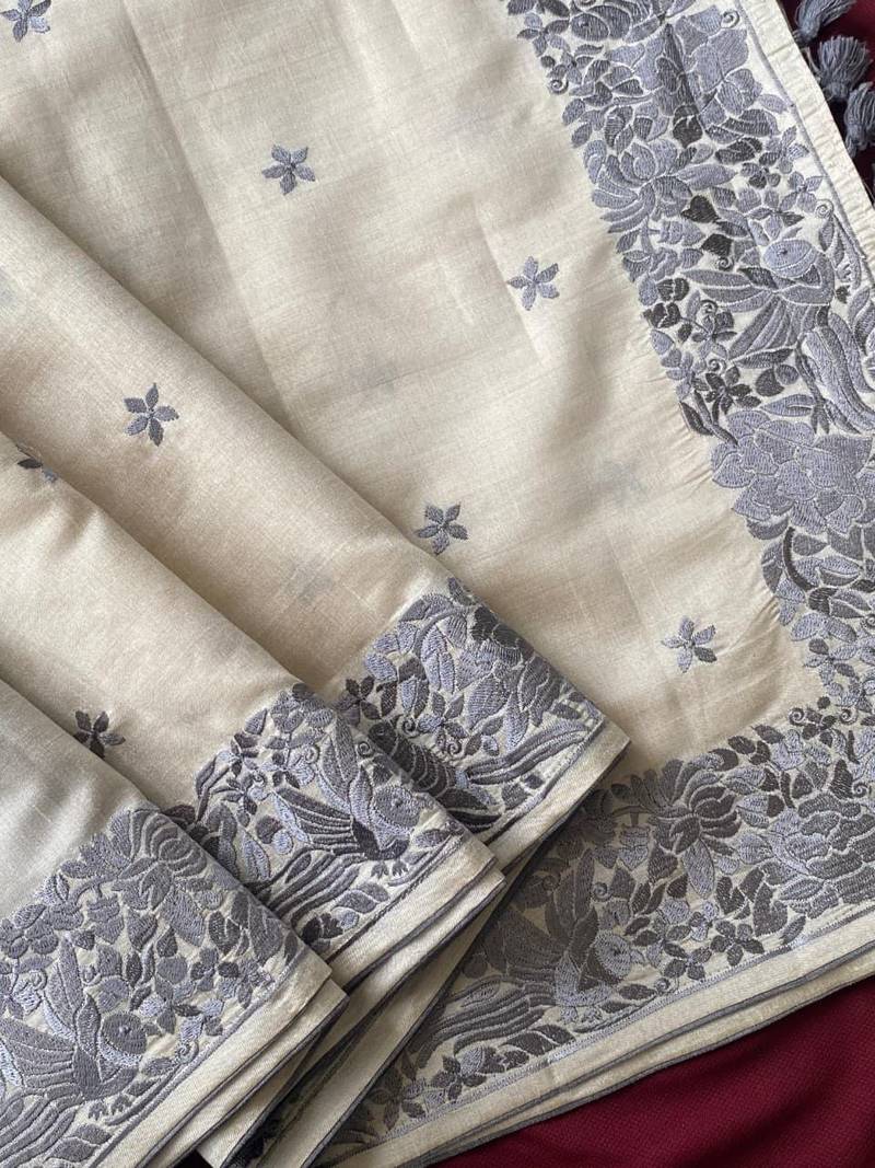 WHITE LOOM TUSSAR SAREE WITH ALL OVER SINGLE TONE DESIGNER EMBROIDERY PATTERN