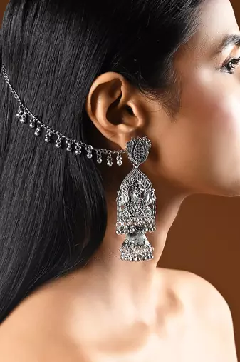 Traditional temple style jhumka earring with ear chain for women (e3386ox)