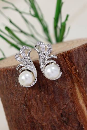 Fashion cubic zirconia diamoand stud earrings for women (e40s)