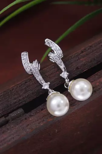 special fashion cubic zirconia american diamoand stud earrings for women 