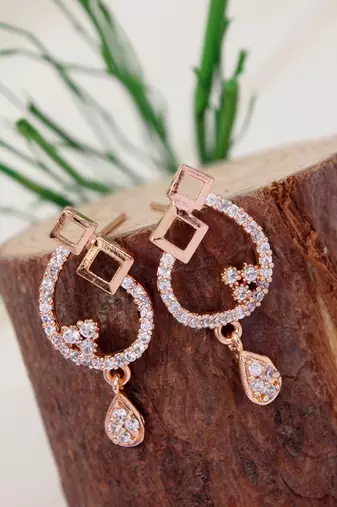 Rose  fashion cubic zirconia diamoand stud earrings for women 