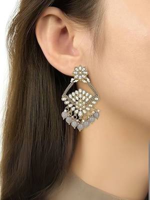 Traditional design handcrafted kundan & pearl earrings for women  1