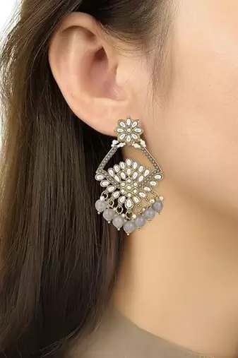 Traditional design handcrafted kundan & pearl earrings for women (e7274gr)