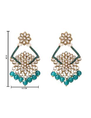 Traditional design handcrafted kundan & pearl earrings for women  5
