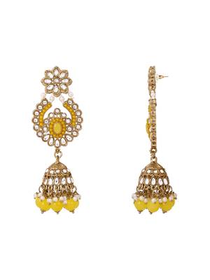 Traditional design handcrafted kundan & pearl earrings for women  2