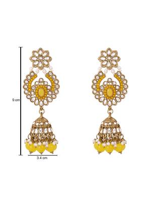 Traditional design handcrafted kundan & pearl earrings for women  4
