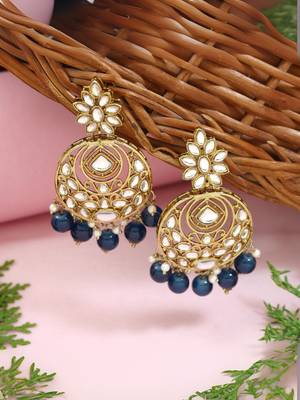 Traditional design handcrafted kundan & pearl earrings for women  2