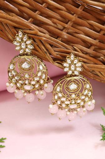 Traditional design handcrafted kundan & pearl earrings for women (e7277pi)