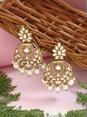Traditional design handcrafted kundan & pearl earrings for women  3