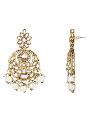 Traditional design handcrafted kundan & pearl earrings for women  5