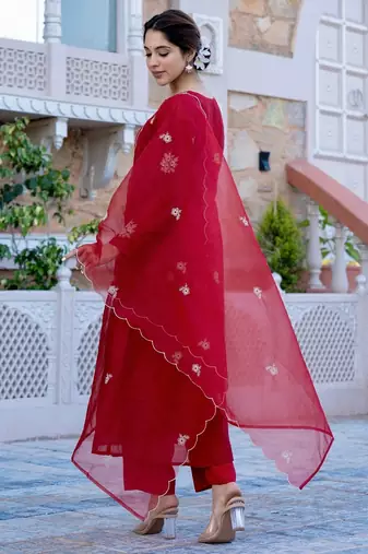 Beautiful Embroidered Chanderi Flared Kurta Pant and Dupatta Set