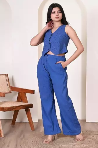 Blue schiffly coord