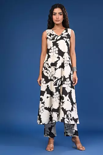 White & black printed cotton a-line coord