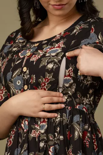 Black  floral printed  cotton flared maternity maxi dress