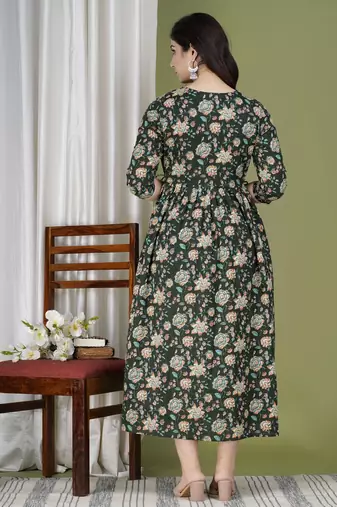 Black  floral printed  cotton flared maternity maxi dress