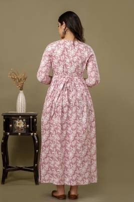 Peach  floral printed  cotton flared maternity maxi dress 2