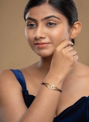 Gold plated hand mangalsutra in sterling silver 1