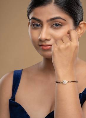Gold plated hand mangalsutra in sterling silver 1
