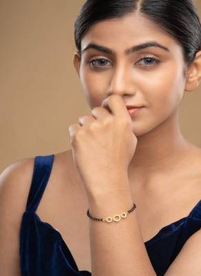 Gold plated hand mangalsutra in sterling silver 1