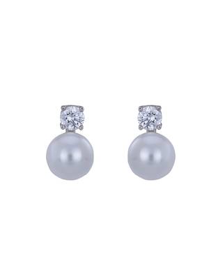 Gold plated stud earrings in sterling silver 2
