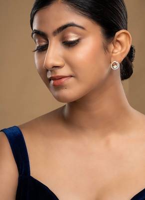 Gold plated stud earrings in sterling silver 1