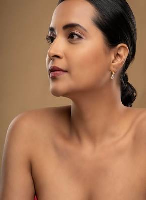 Gold plated earrings in sterling silver 1