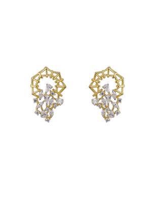 Gold plated stud earrings in sterling silver 1