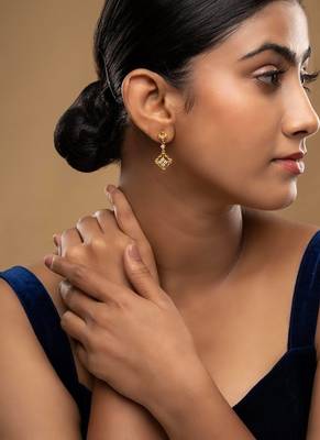 Gold plated dangler earrings in sterling silver 1