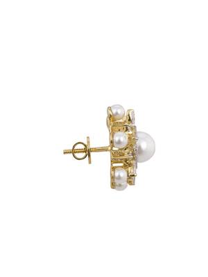 Gold plated stud earrings in sterling silver 3