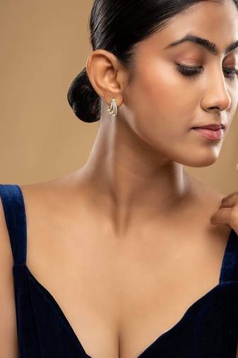 Gold plated earrings in sterling silver