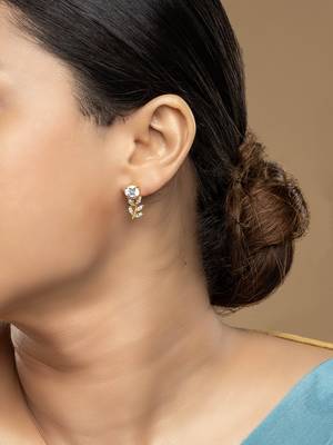 Gold plated stud earrings in sterling silver 1