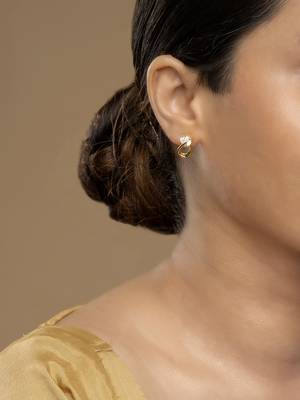 Gold plated stud earrings in sterling silver 1
