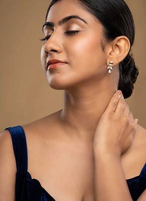 Gold plated earrings in sterling silver 1