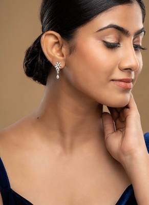 Gold plated earrings in sterling silver 1