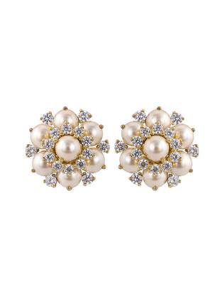 Gold plated stud earrings in sterling silver 2