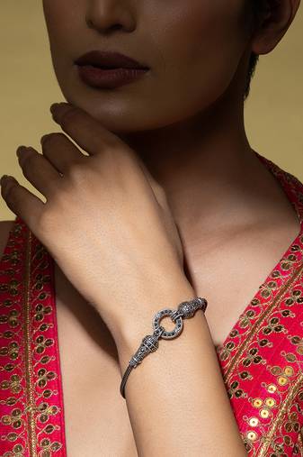 Oxidised woven chain bracelet