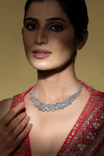 Heritage vine silver necklace