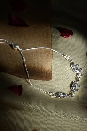 Regal elephant link anklet