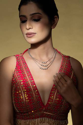 Beaded accents layered silver necklace